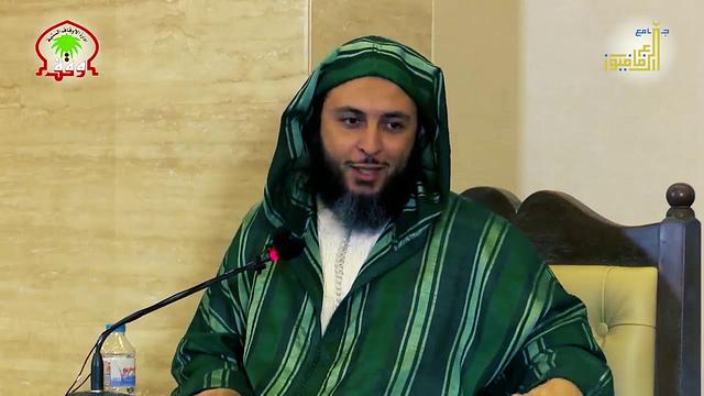 كيف تُحفظ ابنك القرآن الكريم ؟ مقطع جميل قد يغير طريقة تفكيرك في هذا الموضوع ـ الشيخ الكملي