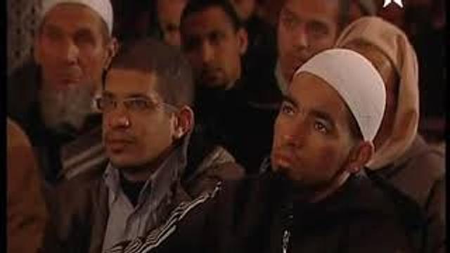 الذي يخفض رأسه ويرفعه قبل الإمام ناصيته بيد شيطان ـ الشيخ سعيد الكملي