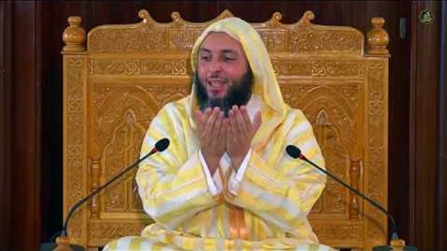 هل يجوز رفع اليدين أو الأصبعين  في الدعاء ؟ الشيخ سعيد الكملي