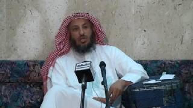 الشيخ عثمان الخميس شخص يقول أن الله سبحانه يمكن أن يغفر لأبليس