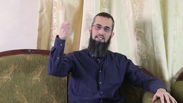 السودان والمصباح والسجان