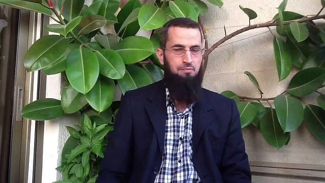 أفلا يتدبر أنصار الديمقراطية القرآن-ردا على تبرير شعارات الديمقراطية بأنها لتحصيل الدعم الدولي